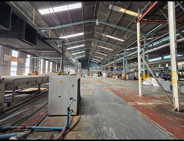 9,058M² FACTORY FOR SALE IN TUNNEY